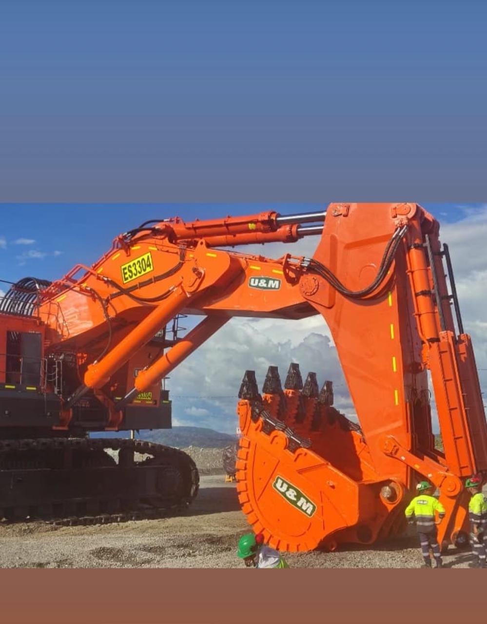 Escavadeira Hitachi